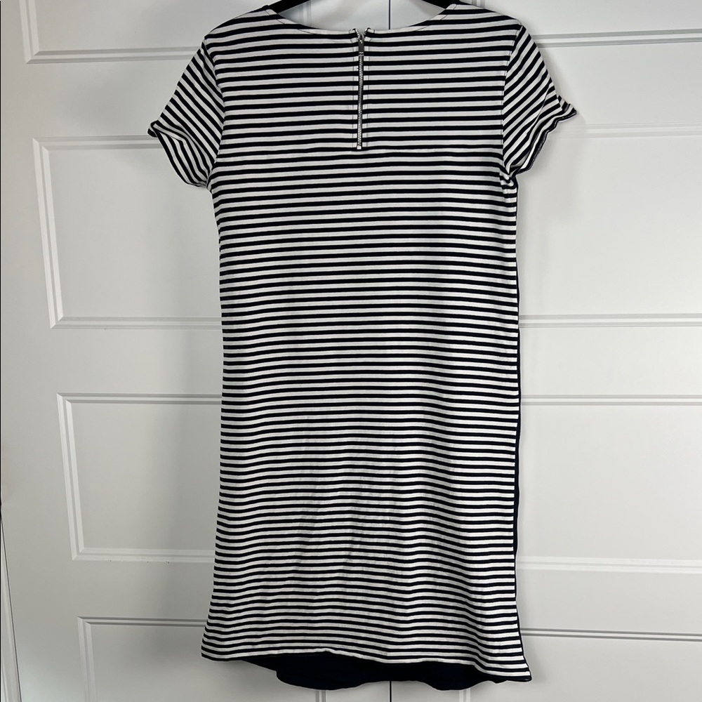 Very cute! MARELLA Navy Shift Dress with Black and White Striped Sleeves - Picture 10 of 12